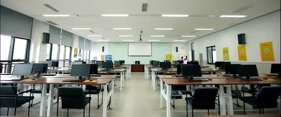 寧波大學(xué) 信息技術(shù)與教學(xué)深度交融，云桌面引領(lǐng)教育革新